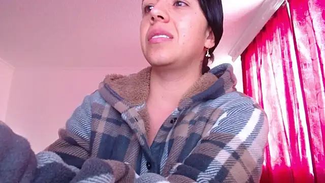 Snapshot of VALERY_MEER chatting on June 10, 2026, 12:15 pm VALERY MEER online show from June 10, 2026, 12:15 pm