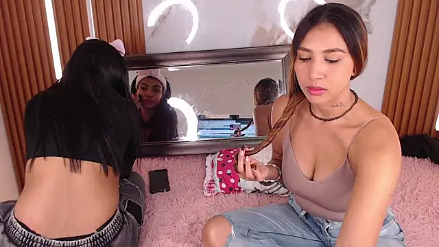 Snapshot of mary_live chatting on October 11, 2025, 12:36 pm mary live online show from October 11, 2025, 12:36 pm