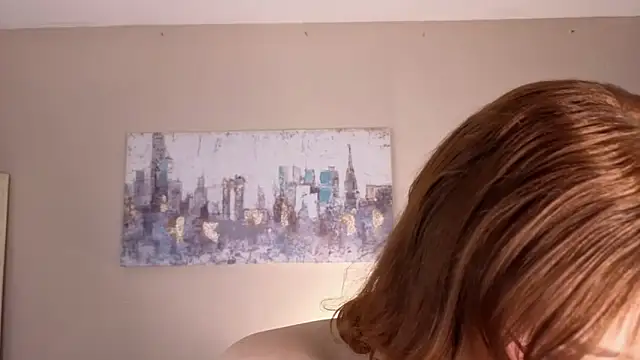 MiaFranklyn online show from March 5, 2025, 1:28 pm