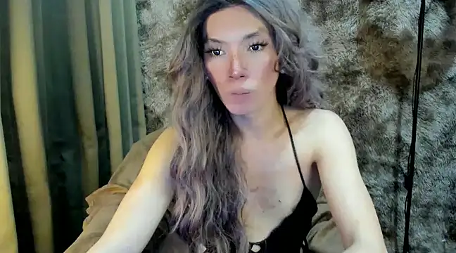 Snapshot of Rhianna_wilson chatting on January 22, 2025, 9:35 am Rhianna wilson online show from January 22, 2025, 9:35 am