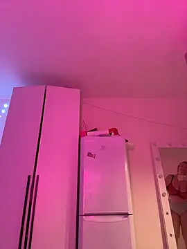 OdriOlsens online show from December 14, 2025, 6:08 am