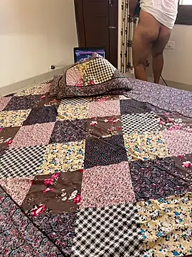 debu46 online show from March 5, 2026, 10:55 am