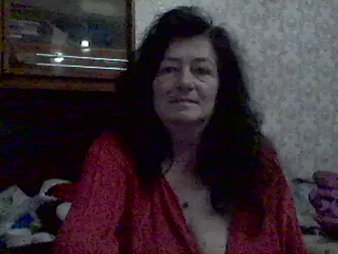 GypsiQueen2 online show from February 6, 2025, 9:49 pm