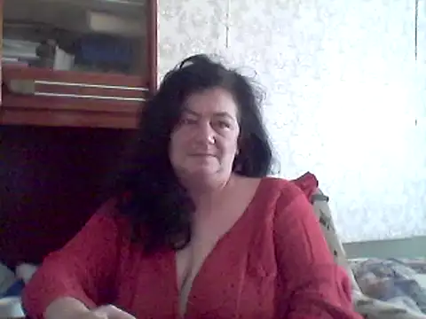 GypsiQueen2 online show from February 9, 2025, 7:05 am