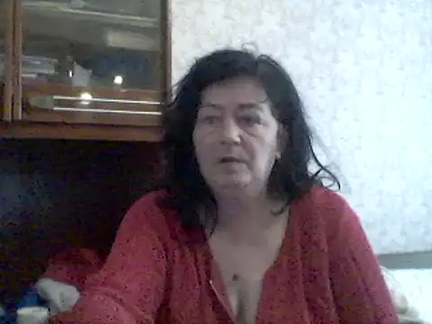 GypsiQueen2 online show from February 15, 2025, 8:44 am