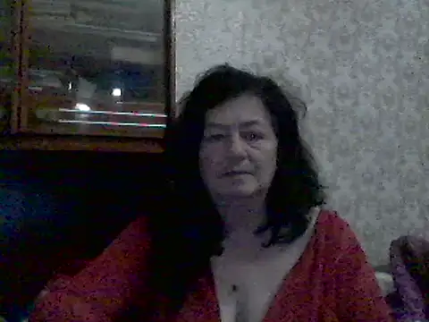 GypsiQueen2 online show from February 15, 2025, 4:23 pm