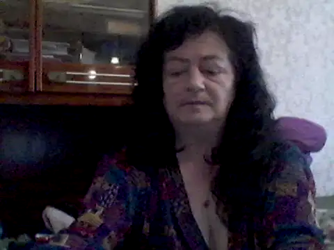 GypsiQueen2 online show from February 20, 2025, 10:27 am