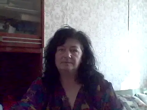 GypsiQueen2 online show from February 26, 2025, 11:41 am