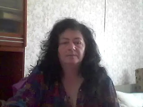 GypsiQueen2 online show from February 27, 2025, 9:11 am