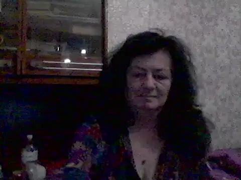 GypsiQueen2 online show from March 6, 2025, 9:20 pm