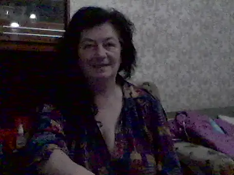 GypsiQueen2 online show from March 13, 2025, 10:54 pm
