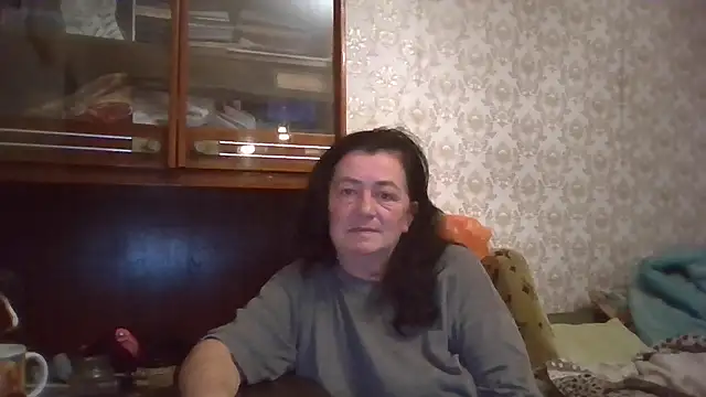 GypsiQueen2 online show from October 22, 2025, 6:07 pm