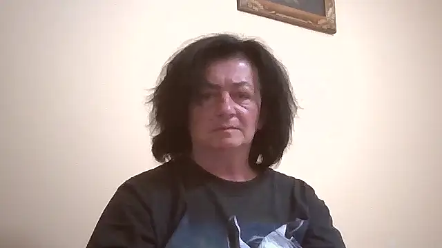 Snapshot of GypsiQueen2 chatting on May 6, 2026, 7:19 pm GypsiQueen2 online show from May 6, 2026, 7:19 pm