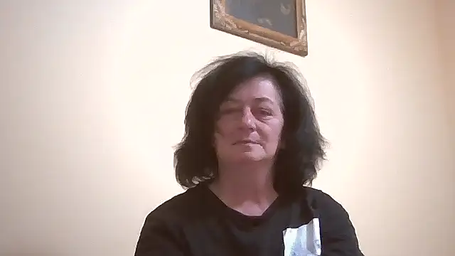 Snapshot of GypsiQueen2 chatting on May 10, 2026, 7:52 pm GypsiQueen2 online show from May 10, 2026, 7:52 pm