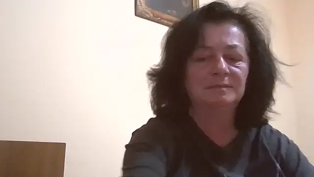 Snapshot of GypsiQueen2 chatting on May 22, 2026, 6:13 pm GypsiQueen2 online show from May 22, 2026, 6:13 pm
