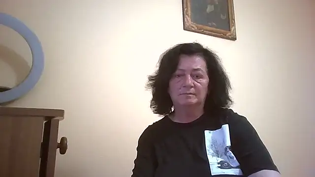 Snapshot of GypsiQueen2 chatting on June 2, 2026, 5:48 pm GypsiQueen2 online show from June 2, 2026, 5:48 pm