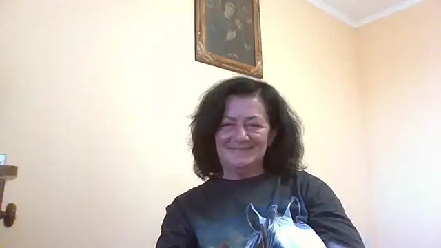 Snapshot of GypsiQueen2 chatting on June 9, 2026, 6:08 pm GypsiQueen2 online show from June 9, 2026, 6:08 pm