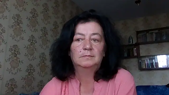 Snapshot of GypsiQueen2 chatting on July 28, 2026, 11:39 am GypsiQueen2 online show from July 28, 2026, 11:39 am