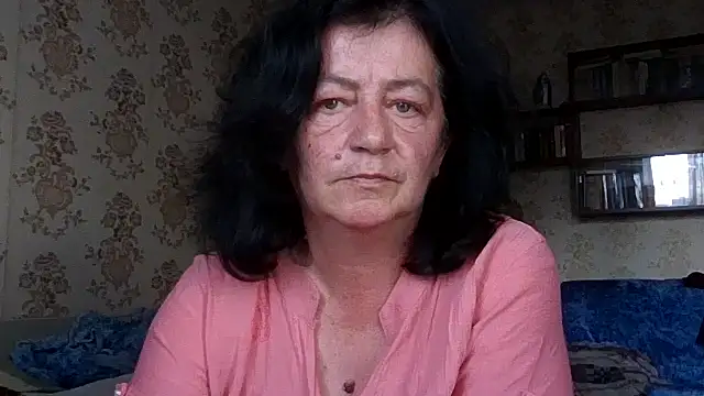 Snapshot of GypsiQueen2 chatting on July 28, 2026, 4:50 pm GypsiQueen2 online show from July 28, 2026, 4:50 pm