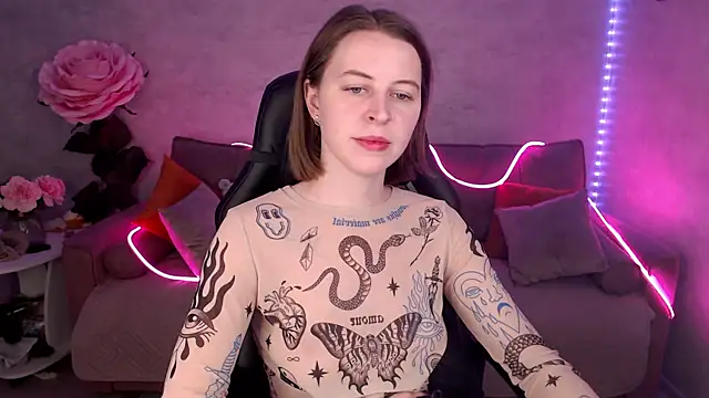 Snapshot of tiffany__burn chatting on February 7, 2025, 9:05 am tiffany burn online show from February 7, 2025, 9:05 am