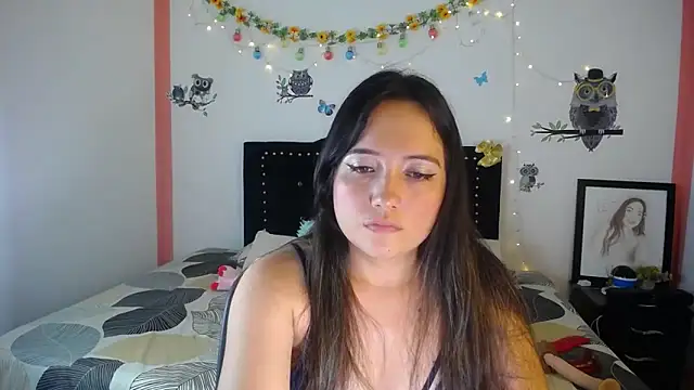 naughty girl 4u online show from January 3, 2025, 9:57 pm