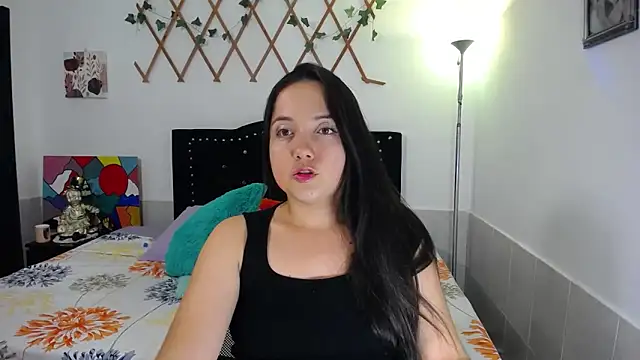 naughty girl 4u online show from May 2, 2026, 8:14 pm