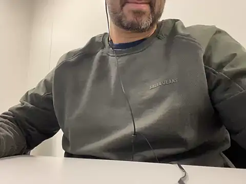  MrPrecum  online show from December 11, 2024, 11:00 pm