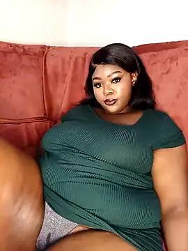 Snapshot of Aaaliyah445 chatting on January 13, 2025, 8:05 am Aaaliyah445 online show from January 13, 2025, 8:05 am