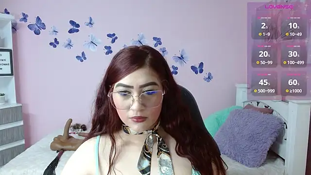 BRIATHOMAS online show from June 19, 2026, 12:26 am