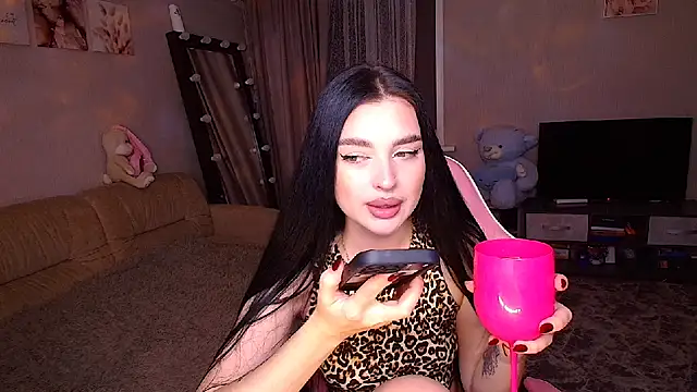 Snapshot of __Malika__ chatting on September 23, 2025, 1:58 pm   Malika   online show from September 23, 2025, 1:58 pm