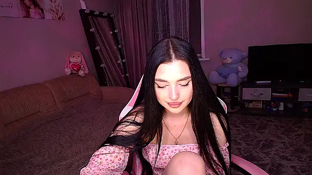 Snapshot of __Malika__ chatting on September 27, 2025, 3:28 pm   Malika   online show from September 27, 2025, 3:28 pm