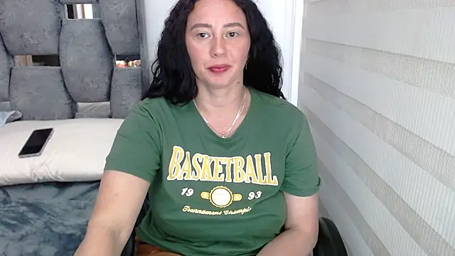 sara hott 1 online show from December 3, 2024, 9:12 pm
