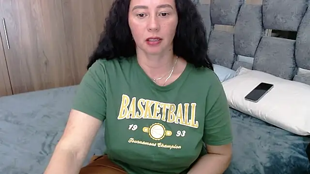 sara hott 1 online show from December 4, 2024, 12:19 am