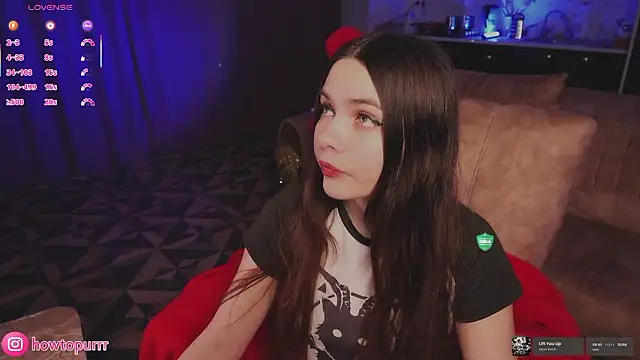 Snapshot of How2Meow chatting on March 21, 2026, 3:37 pm How2Meow online show from March 21, 2026, 3:37 pm