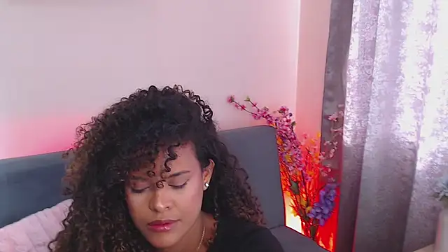 Snapshot of Amelia_bss chatting on March 25, 2026, 1:17 pm Amelia bss online show from March 25, 2026, 1:17 pm