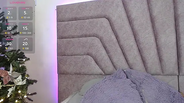 Snapshot of Jessica-Kraftt chatting on December 15, 2024, 2:52 am Jessica-Kraftt online show from December 15, 2024, 2:52 am