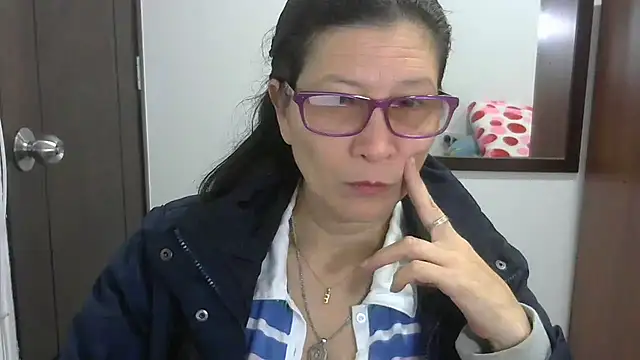 Snapshot of latin49 chatting on February 27, 2025, 5:02 am latin49 online show from February 27, 2025, 5:02 am