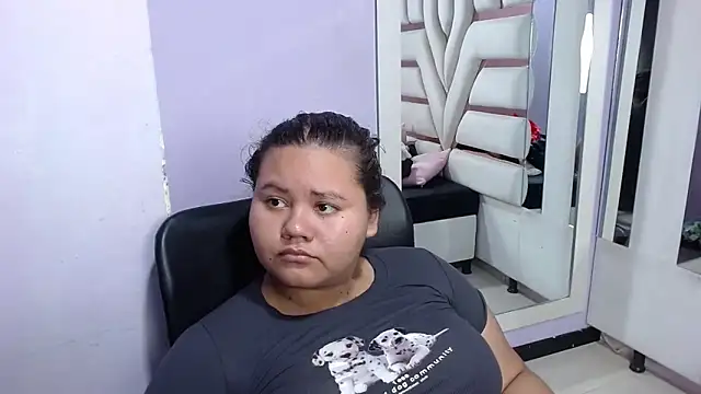 Snapshot of ValenTitis chatting on October 29, 2025, 8:43 pm ValenTitis online show from October 29, 2025, 8:43 pm