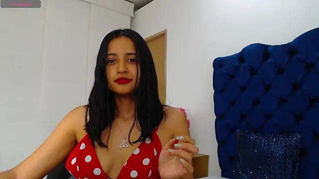 Snapshot of Lili666_ chatting on May 10, 2026, 3:33 am Lili666 online show from May 10, 2026, 3:33 am