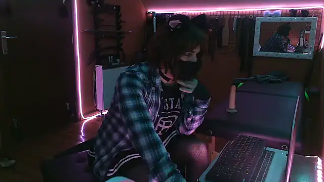 Snapshot of Ginny-the-bdsm-nympho chatting on February 12, 2026, 5:52 pm Ginny-the-bdsm-nympho online show from February 12, 2026, 5:52 pm