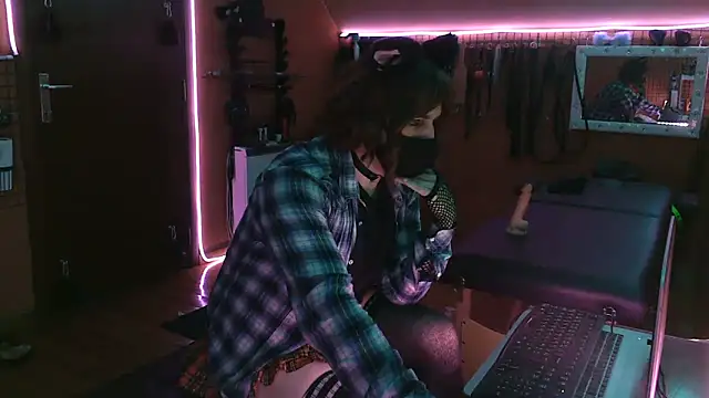 Snapshot of Ginny-the-bdsm-nympho chatting on March 15, 2026, 6:14 pm Ginny-the-bdsm-nympho online show from March 15, 2026, 6:14 pm