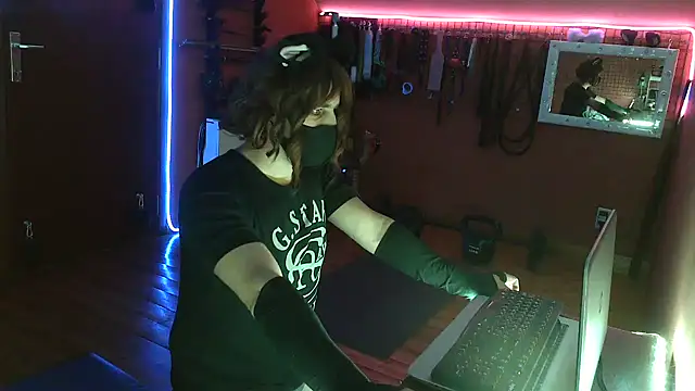 Ginny-the-bdsm-nympho online show from April 30, 2026, 5:41 pm