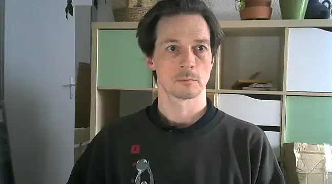 Snapshot of snowypaul11 chatting on March 17, 2025, 7:57 am snowypaul11 online show from March 17, 2025, 7:57 am