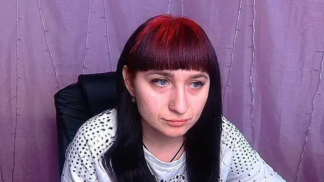 NinaFlawlees online show from March 15, 2026, 12:55 pm