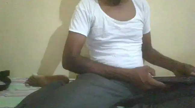 robinsan1010 online show from March 11, 2025, 3:12 pm