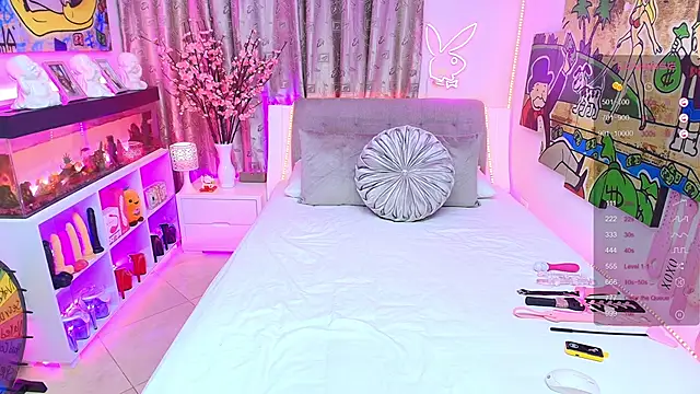 tattooBabyxxx online show from December 2, 2025, 9:10 pm