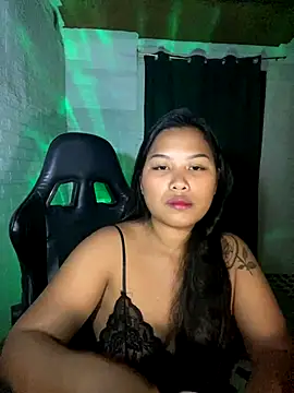 Aalexandrea online show from November 4, 2025, 9:36 pm