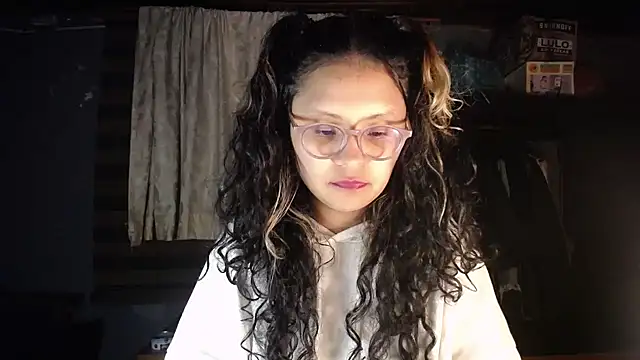 Hathorlove online show from March 9, 2026, 5:11 am