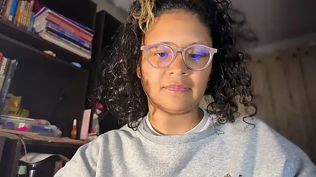 Hathorlove online show from June 13, 2026, 4:54 am