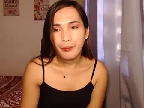 Snapshot of Msyensmith chatting on January 17, 2025, 8:13 am Msyensmith online show from January 17, 2025, 8:13 am